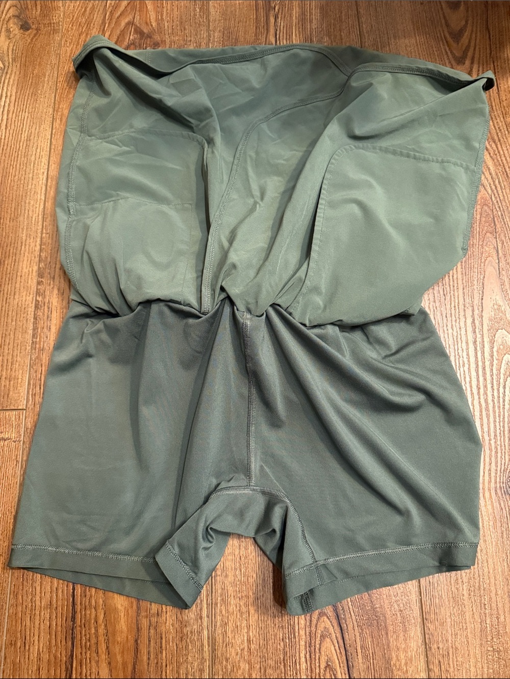 Skort - Picture 2 of 4
